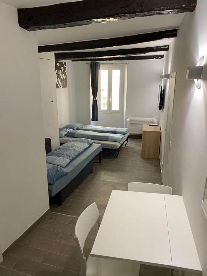 מנטון Renovated Studio In The Heart Of The Old Town מראה חיצוני תמונה
